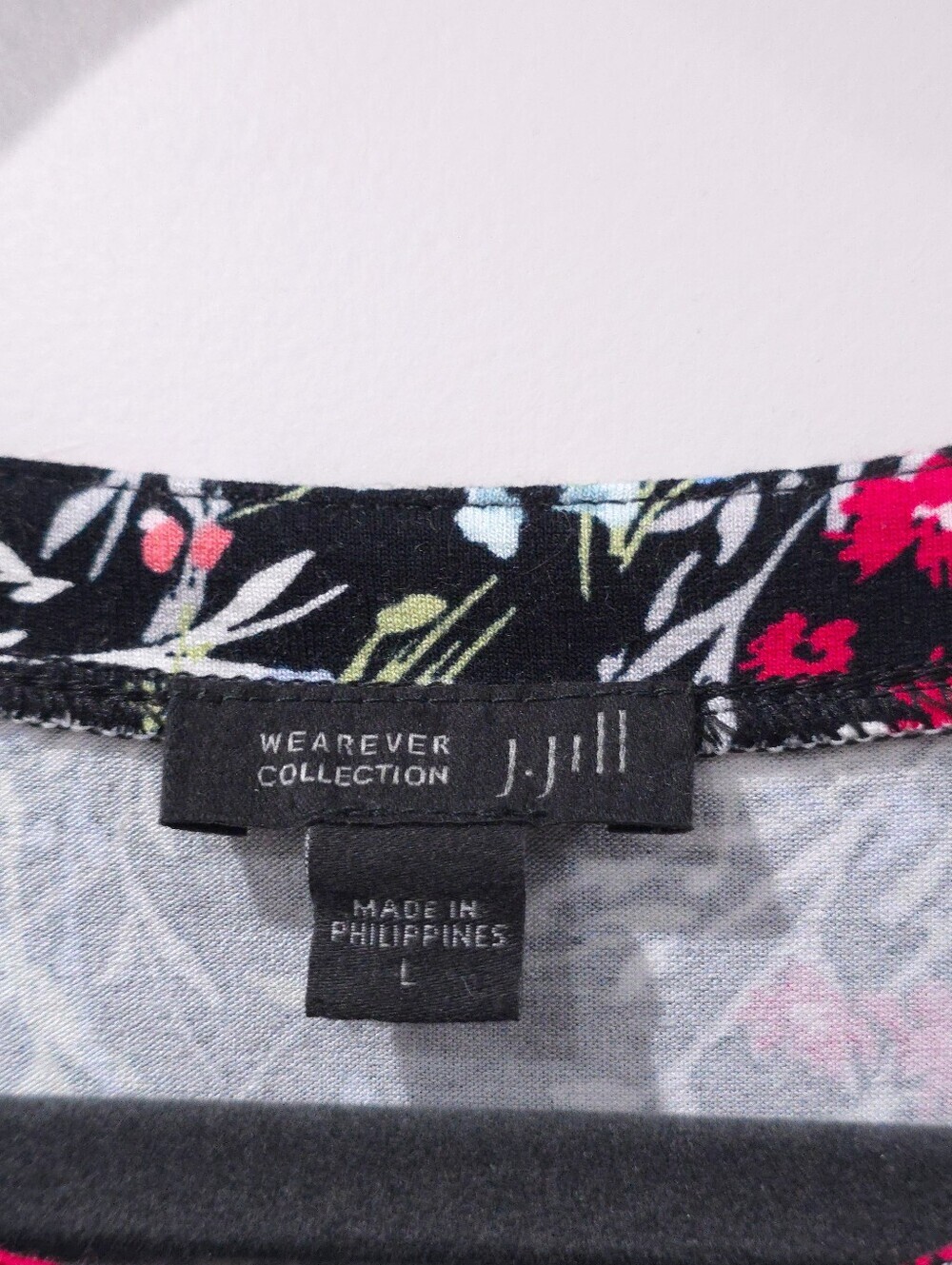 J Jill Wearever Collection 3/4 Sleeve Floral Crewneck Top in Black, Size L - Picture 5 of 11